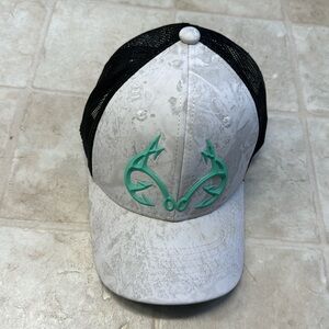 Real tree women’s hat